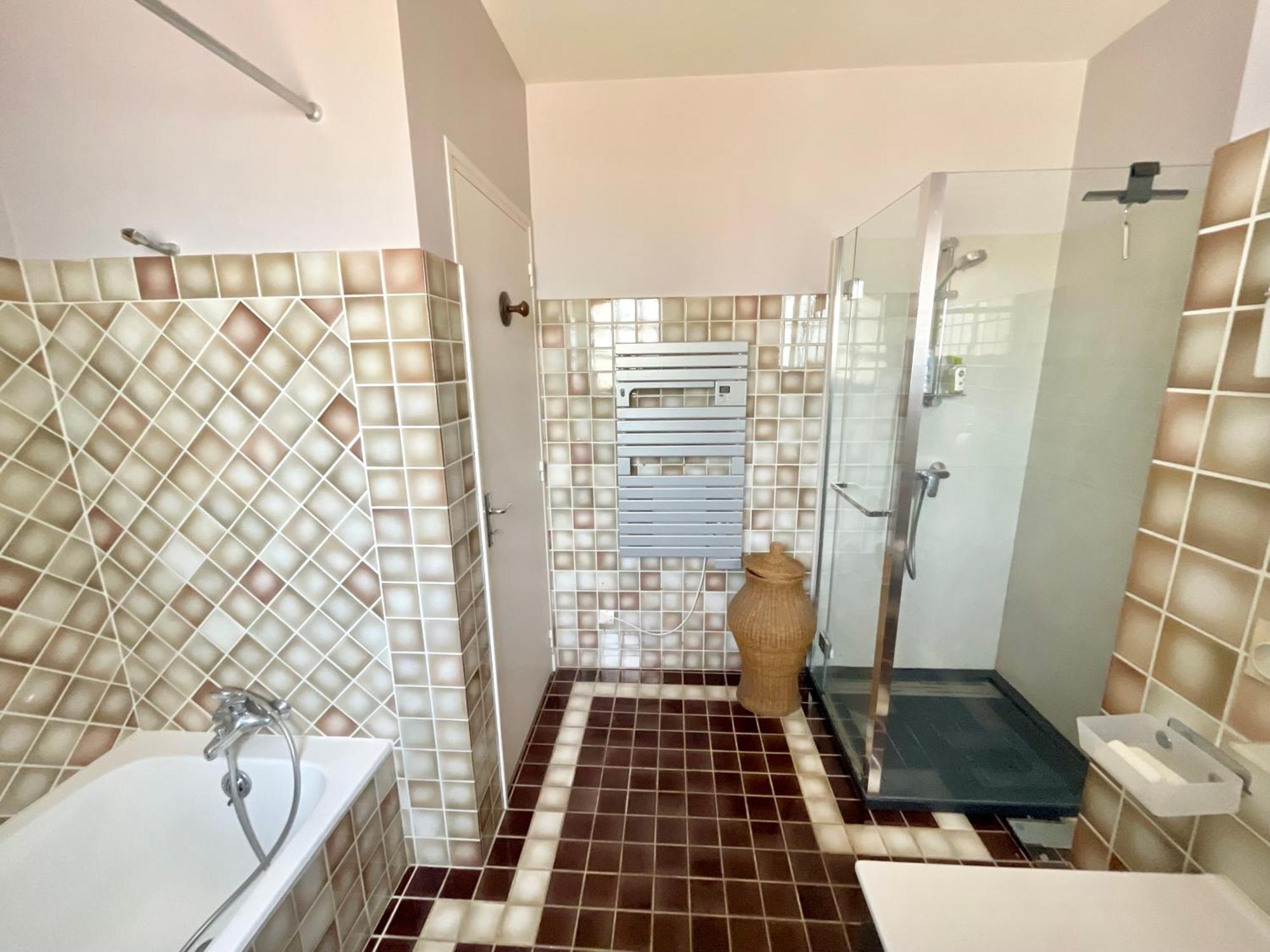 Charming French Riviera Villa // Pool, Seaview, Ac, 9Pax // Saint-Raphaël Exteriör bild