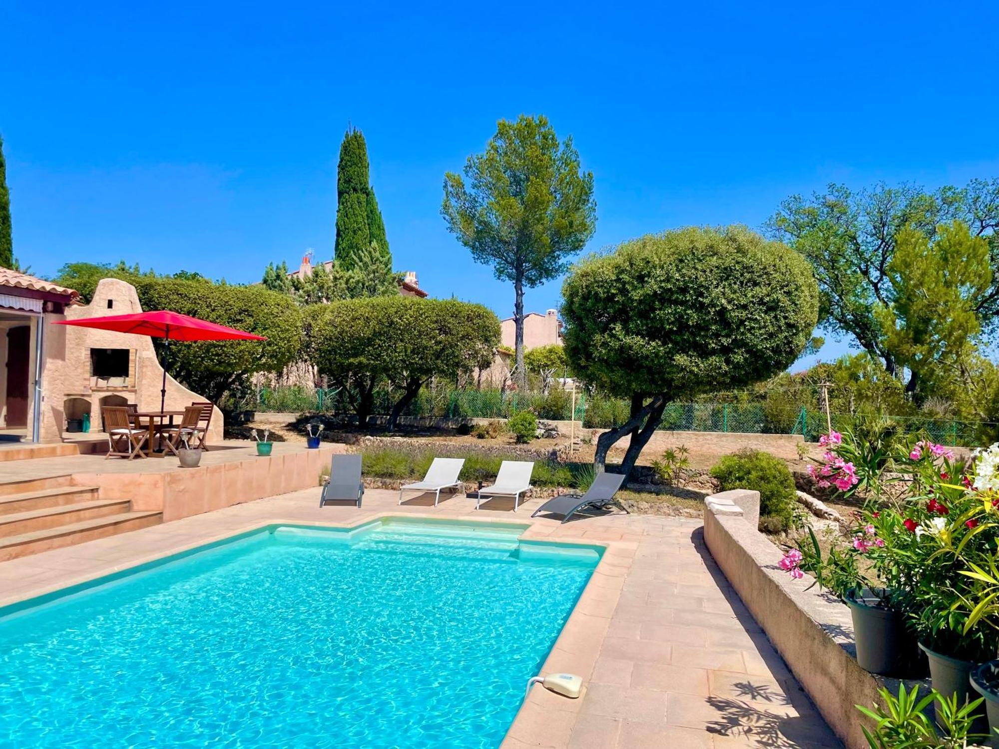 Charming French Riviera Villa // Pool, Seaview, Ac, 9Pax // Saint-Raphaël Exteriör bild