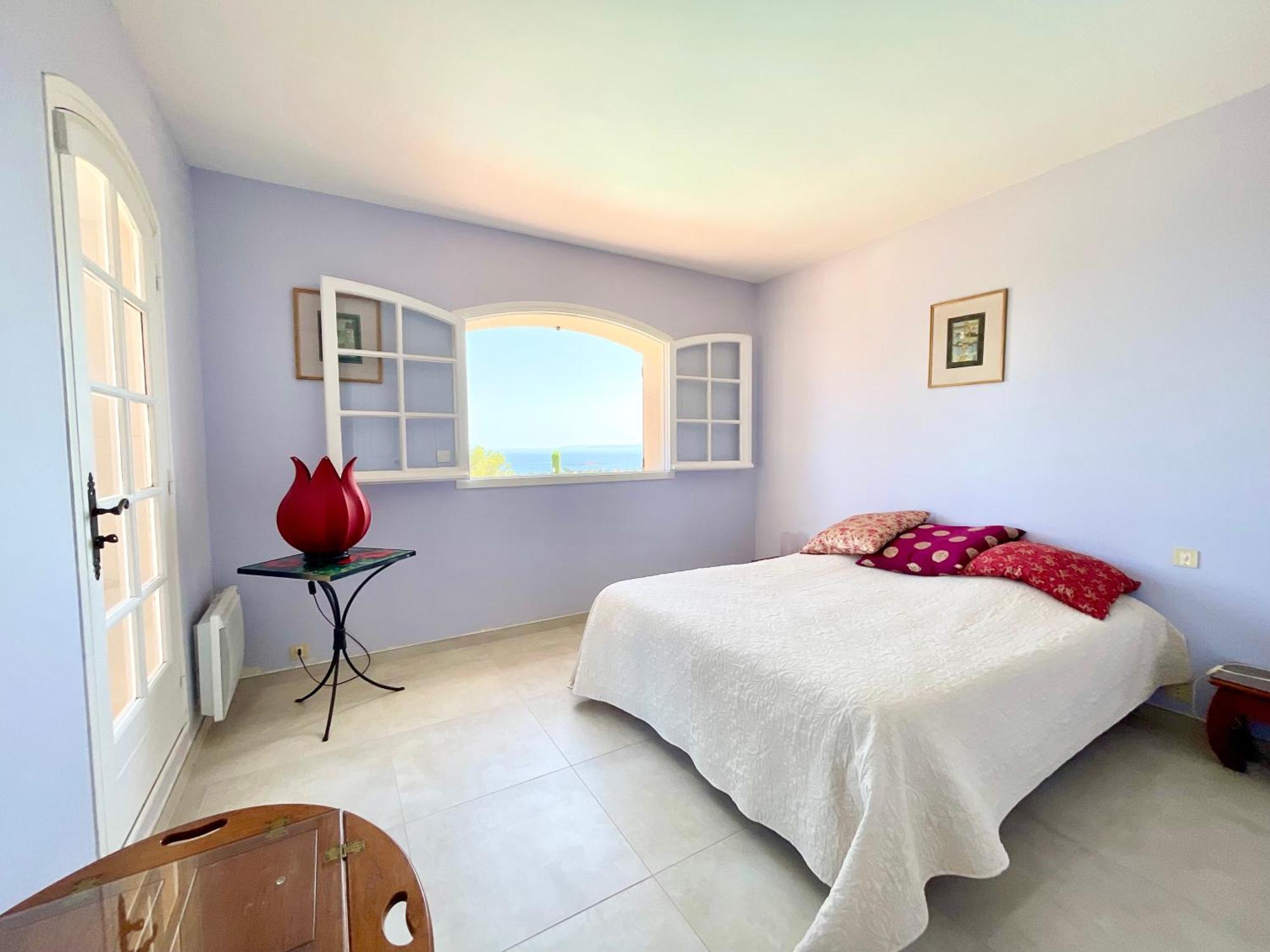 Charming French Riviera Villa // Pool, Seaview, Ac, 9Pax // Saint-Raphaël Exteriör bild