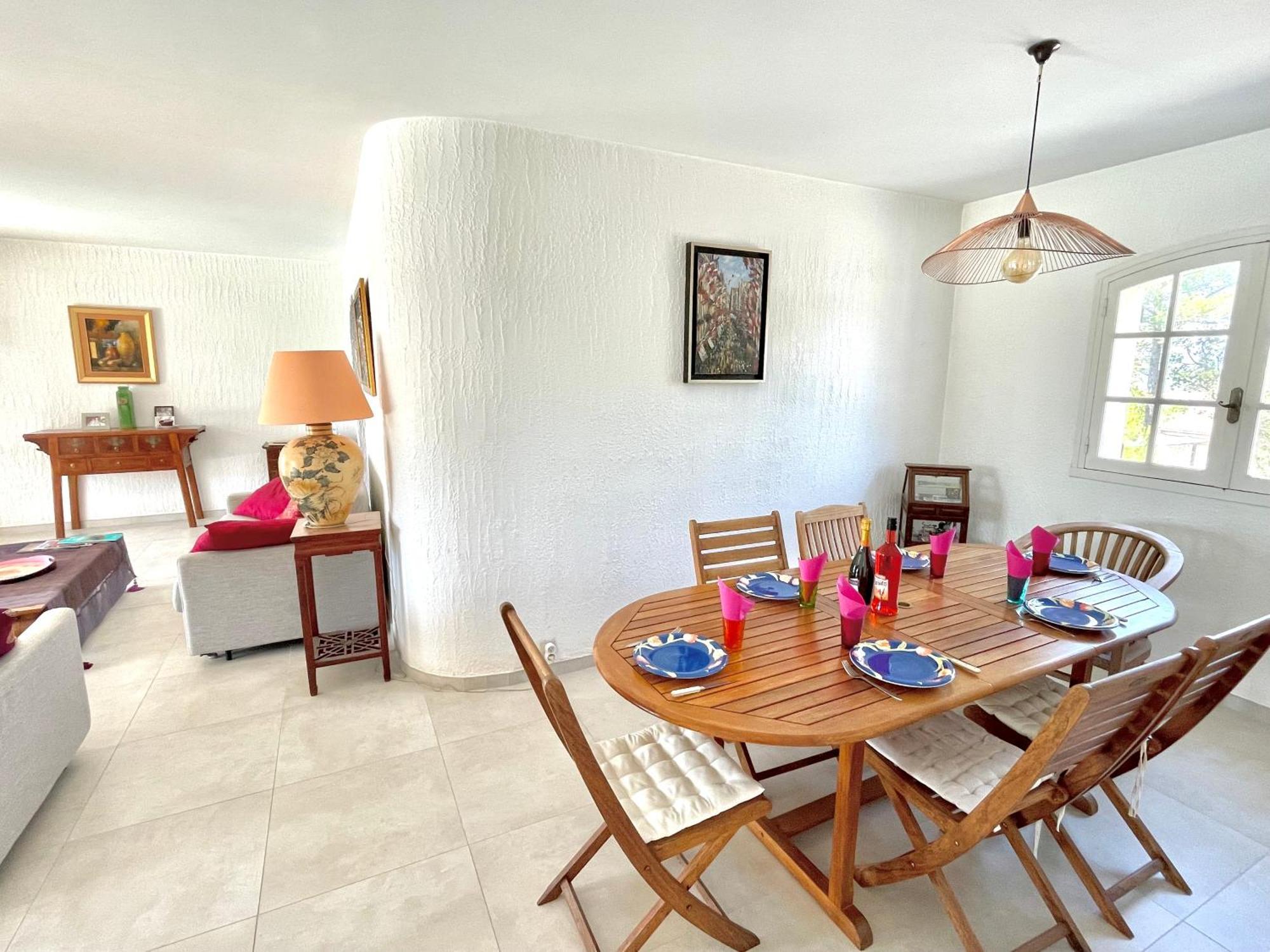 Charming French Riviera Villa // Pool, Seaview, Ac, 9Pax // Saint-Raphaël Exteriör bild